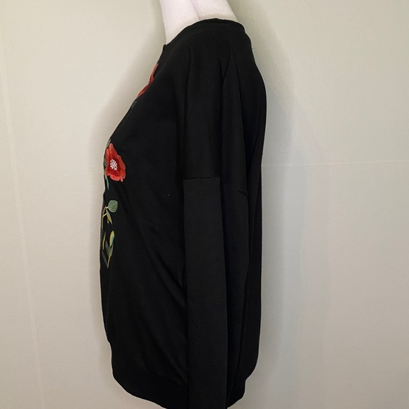 Topush brand sweatshirt with embroidery flowers size 6  worn a few times - Picture 8 of 8